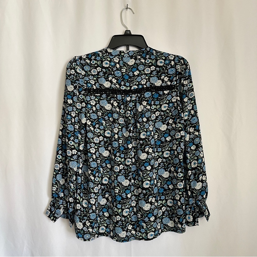 Ann Taylor Loft Women's Floral Print Blue White Black Peasant Style Blouse sz S - Picture 9 of 12